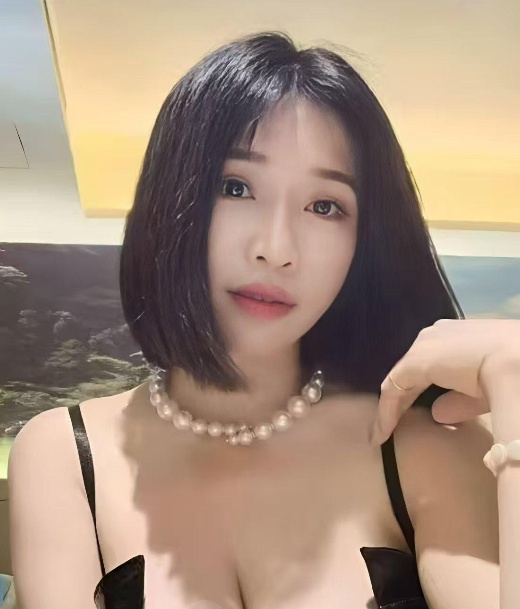 萧山白嫩巨乳气质妹妹