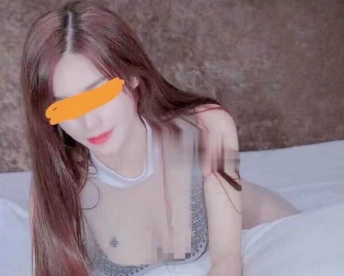 柳南彤彤，高颜值大长腿