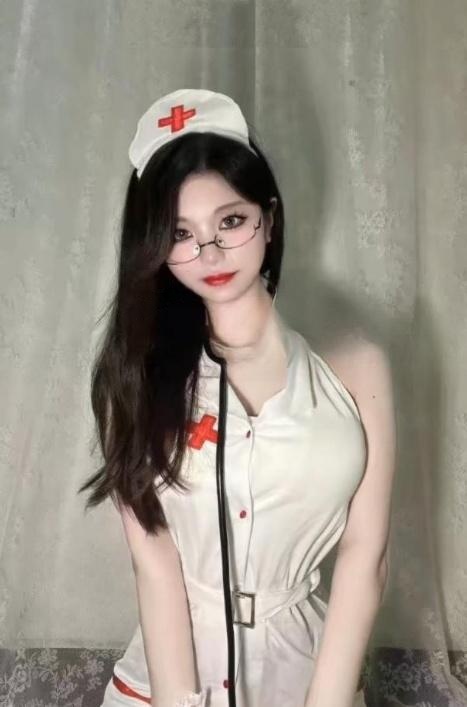 护士制服诱惑小姐姐