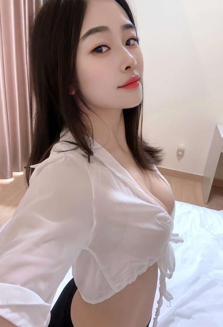 体育场骚女小野猫