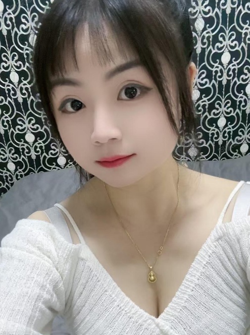 完美身材小妹乖巧听话