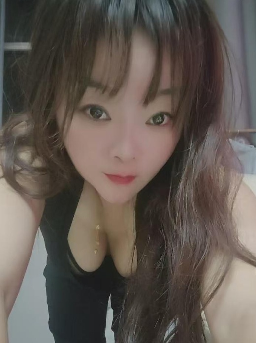一前一后双飞闺蜜