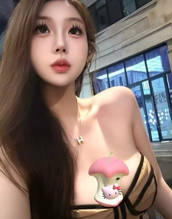 美腿丝袜性感索吻美少妇