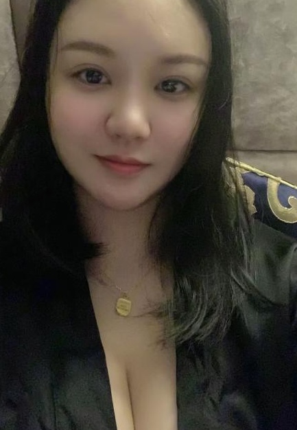 肉感少妇水多多