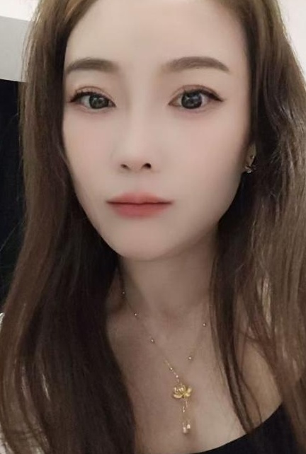 小骚货鸢尾