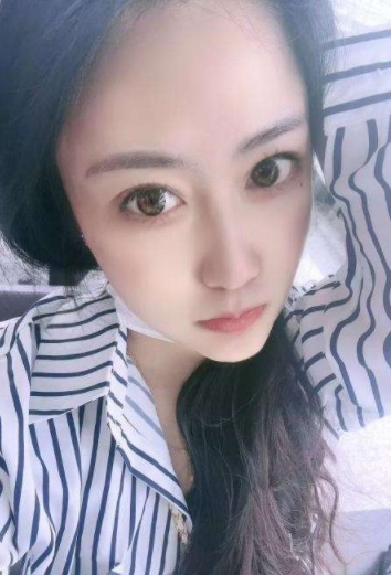 福州南站高个美女