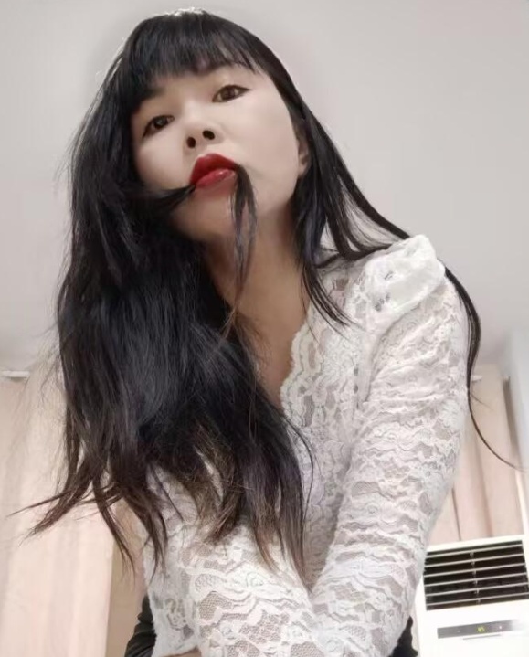 很润的小嫂子