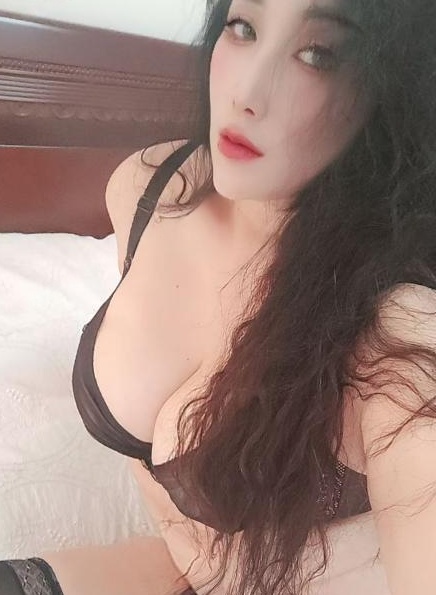 颜射巨乳熟女