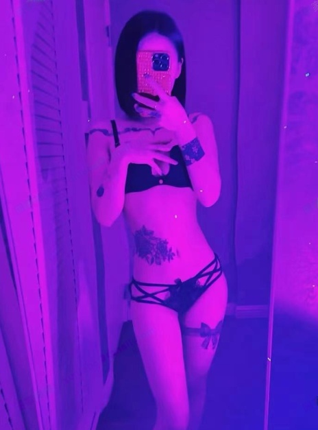 性感丰满敏感小骚逼  可外出