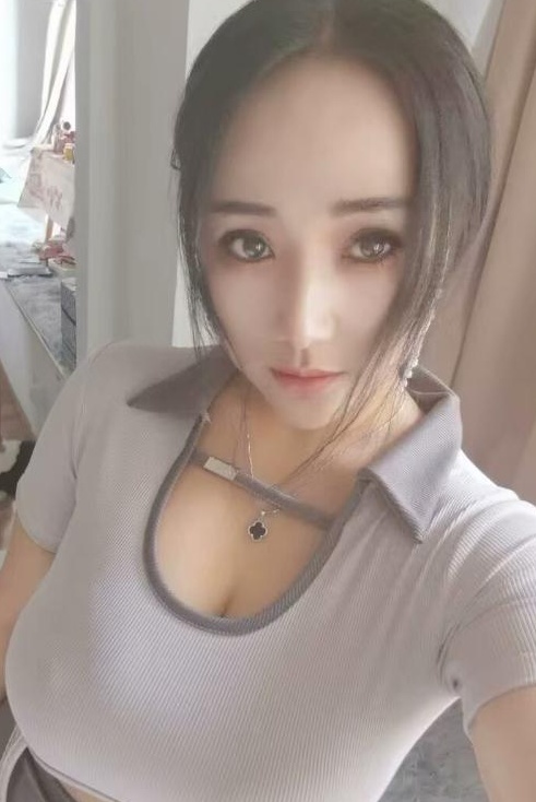 风骚颜值美女小梅