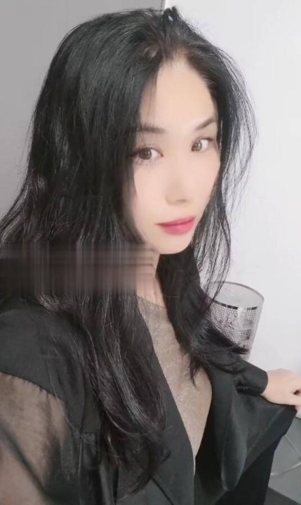 黑丝熟女