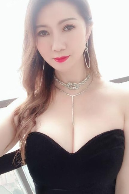 天心大胸毒龙熟女水儿