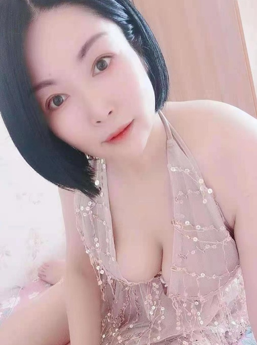 服务女王素媛