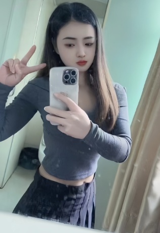 龙华清湖颜夕小姐姐