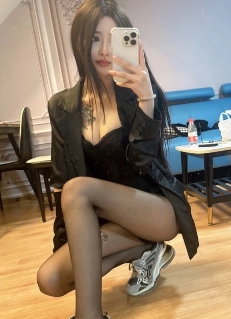 妖艳大奶御姐