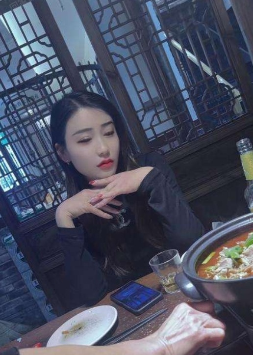 瑶海风骚小姐姐