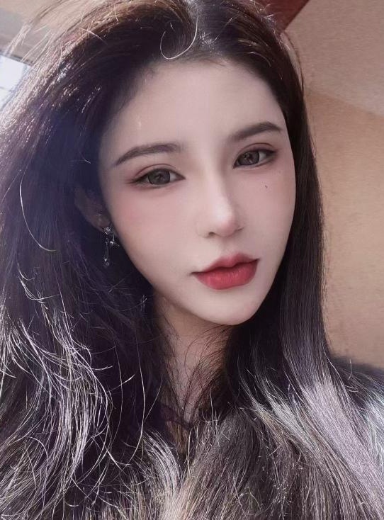 颜值嫩妹阿轲
