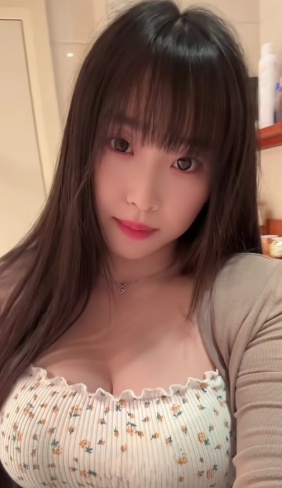 金华丰乳肥臀骚货