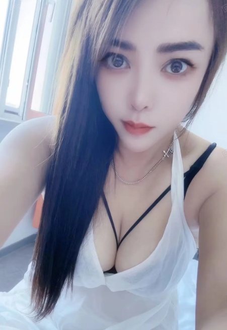 长白大胸少妇