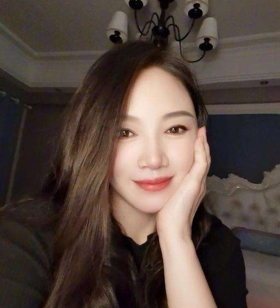 万达小姐姐