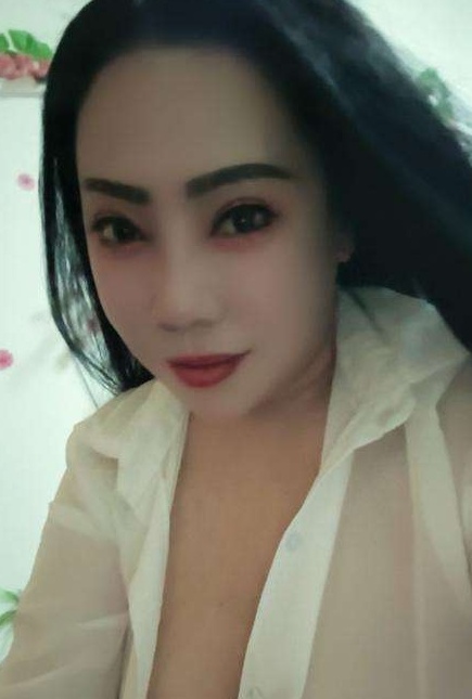 大咪咪姐姐