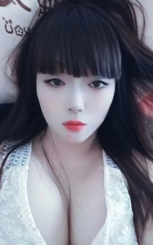 铁西大奶美女