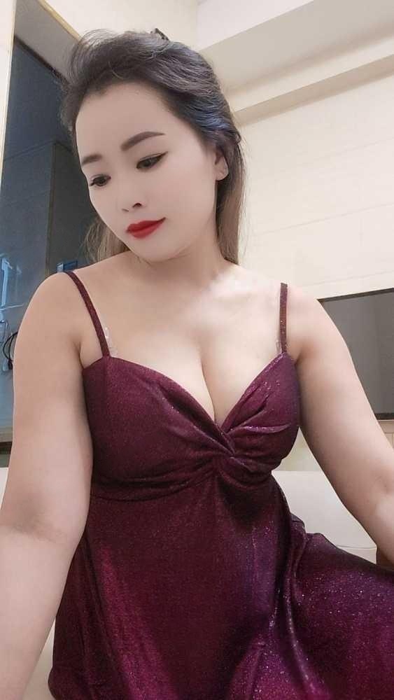 极品美女水多三点粉口活不错
