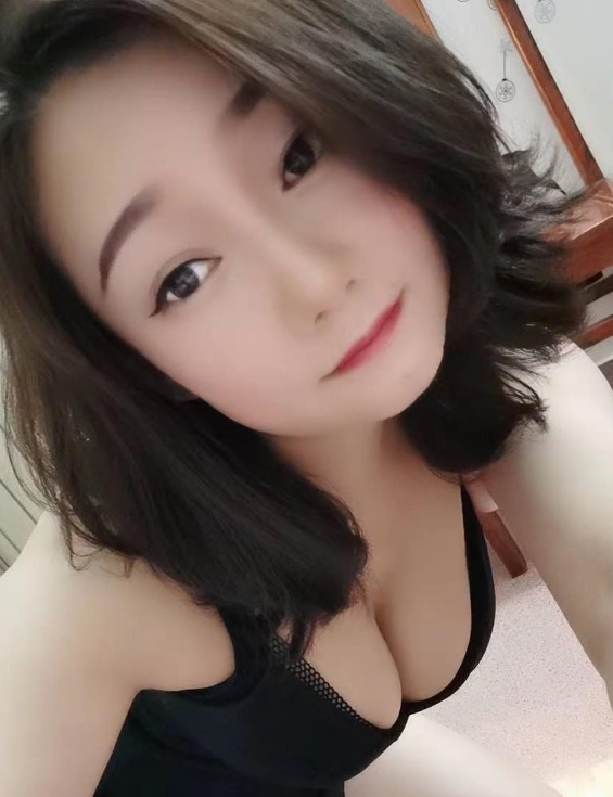 微胖服务系少妇