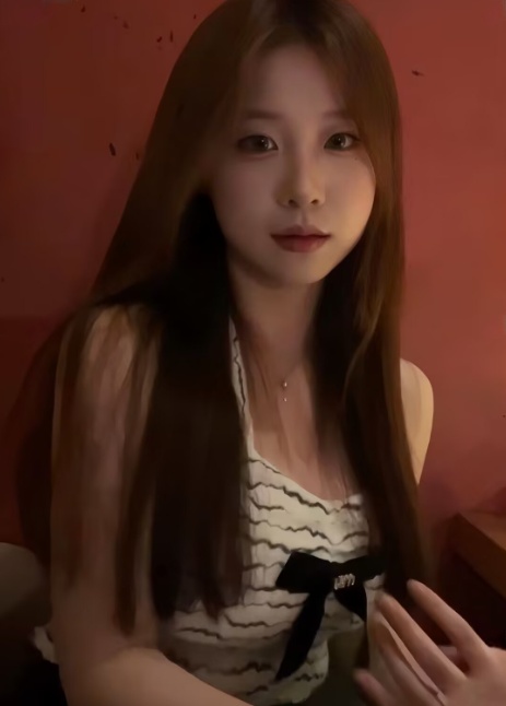 制服嫩模三点粉