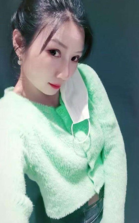 洛阳金谷园附近小美女