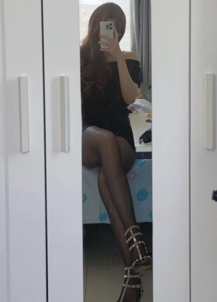 风骚型长腿小少妇