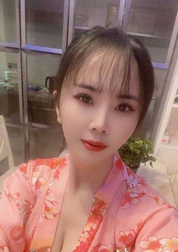 汉阳气质巨乳少妇