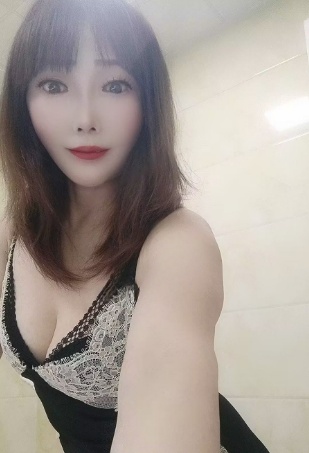 电视塔少妇