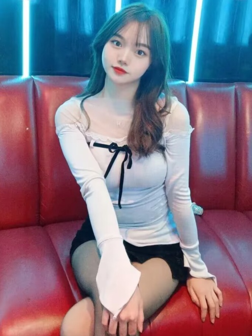 温州清纯迷人初恋女友型的小妹妹