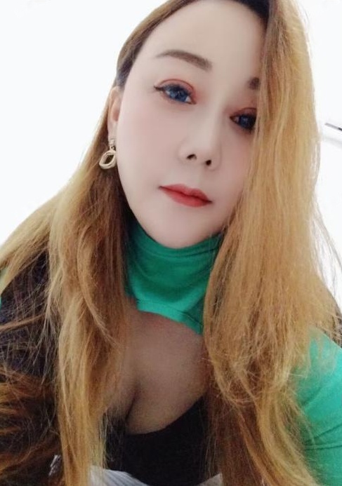 风韵犹存媚娘
