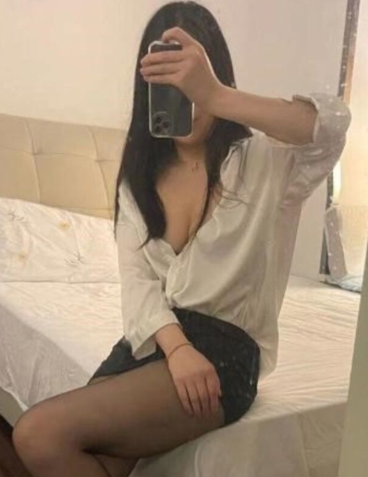 丰乳肥臀小潼老师
