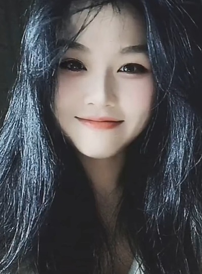 阳光锦城身材好妹妹