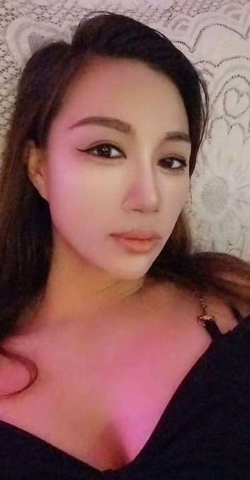 性感高挑小黑妹