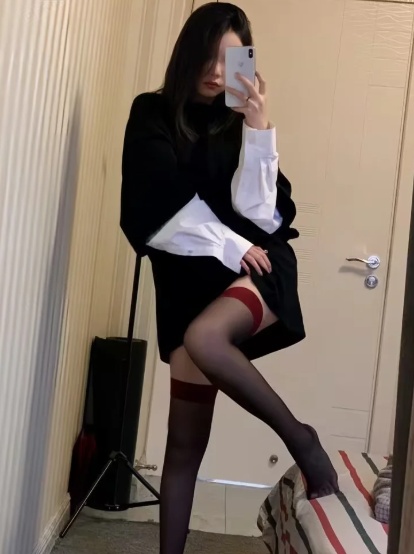妖精身材绝妙多汁小诗雅