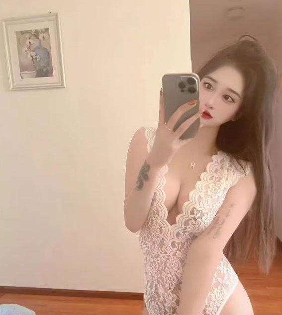 西门妖媚小姐姐