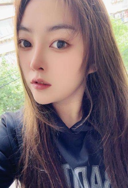 文化宫大胸墨菲