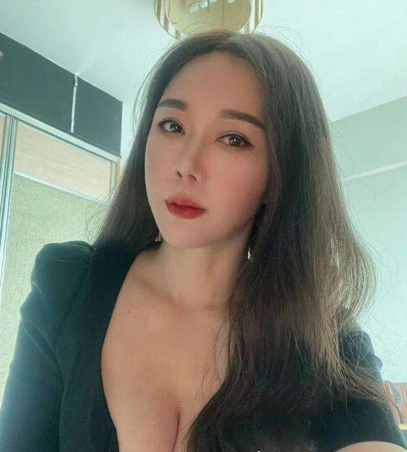 成华性感风情小少妇