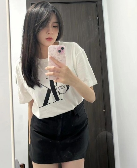 敏感体质易高潮的极品粉嫩妹子