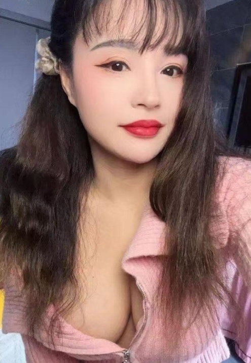 丰台大胸风骚美女洋洋