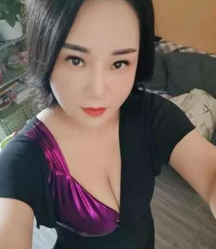 黄岛区 高冷闷骚女