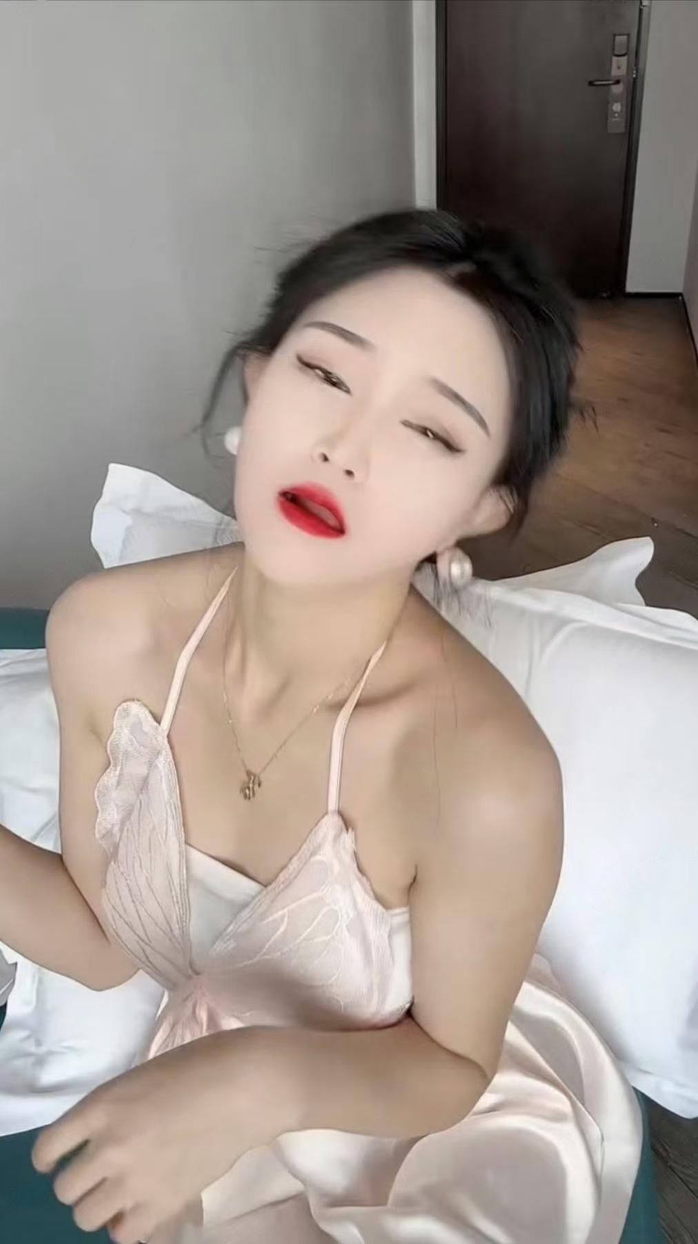 武汉性感美女茉涵