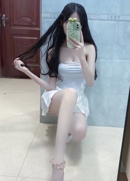 服务好性感骚b奶妹
