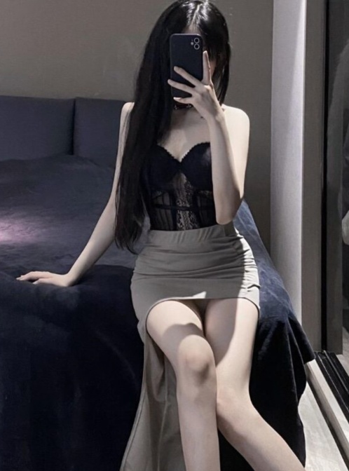 蜜汁多水爆乳细腰小妖精