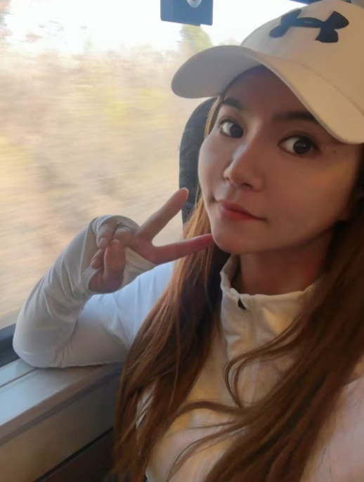 上城大胸肉感小姐姐