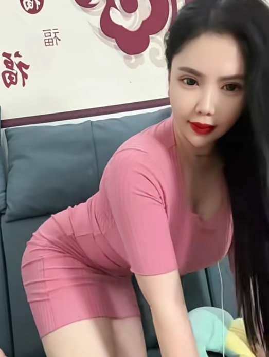可盐可甜的兼职妹妹